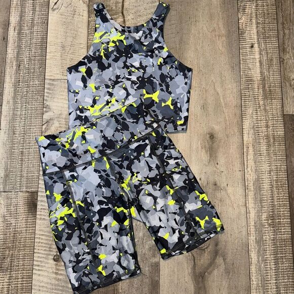 BECCO Spandex SET- shorts/crop top-‎ size Small - Picture 1 of 8